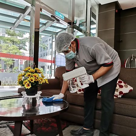 Ramada Suites By Wyndham Kuala Lumpur City Centre Esterno foto