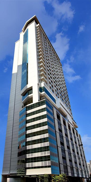 Ramada Suites By Wyndham Kuala Lumpur City Centre Esterno foto