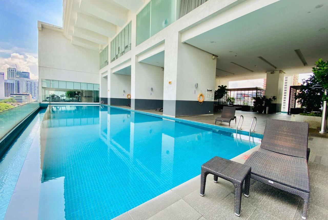 Ramada Suites By Wyndham Kuala Lumpur City Centre Esterno foto