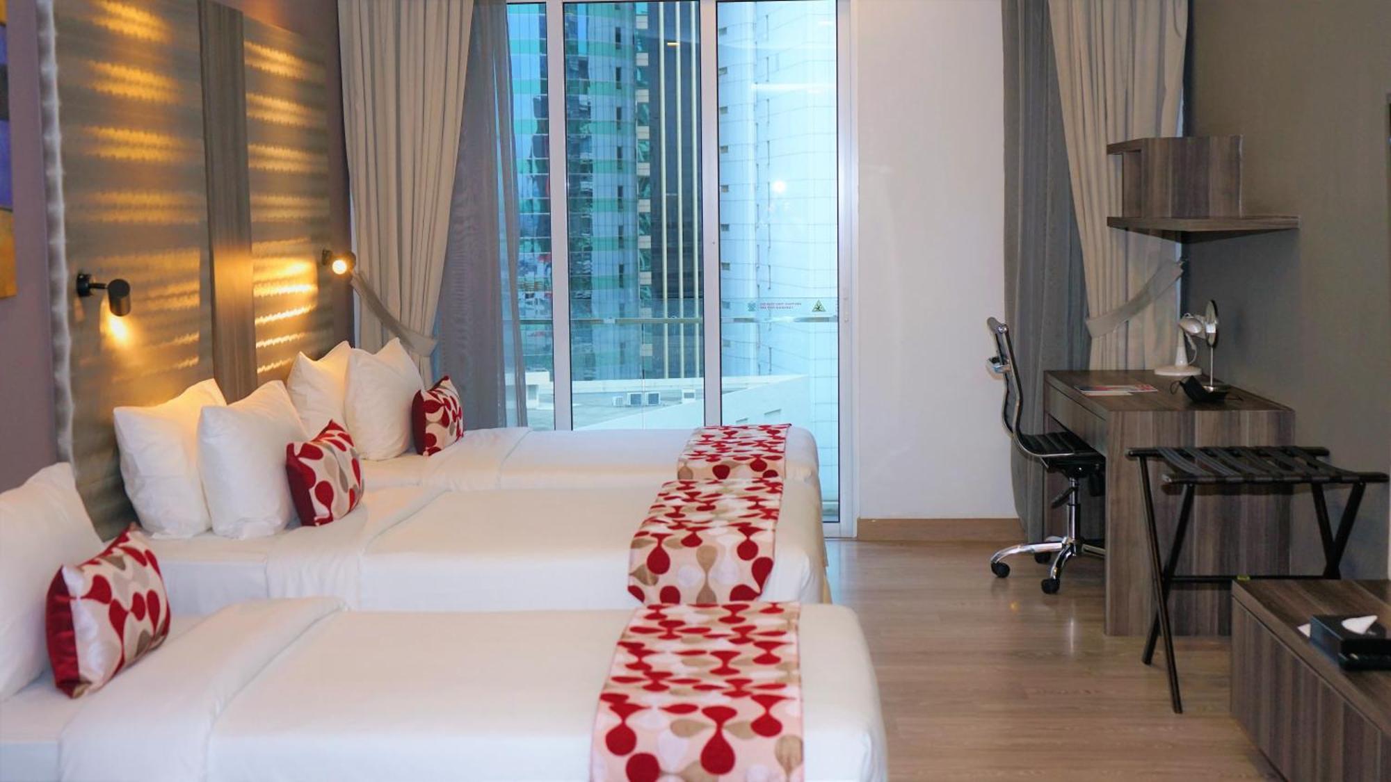 Ramada Suites By Wyndham Kuala Lumpur City Centre Esterno foto