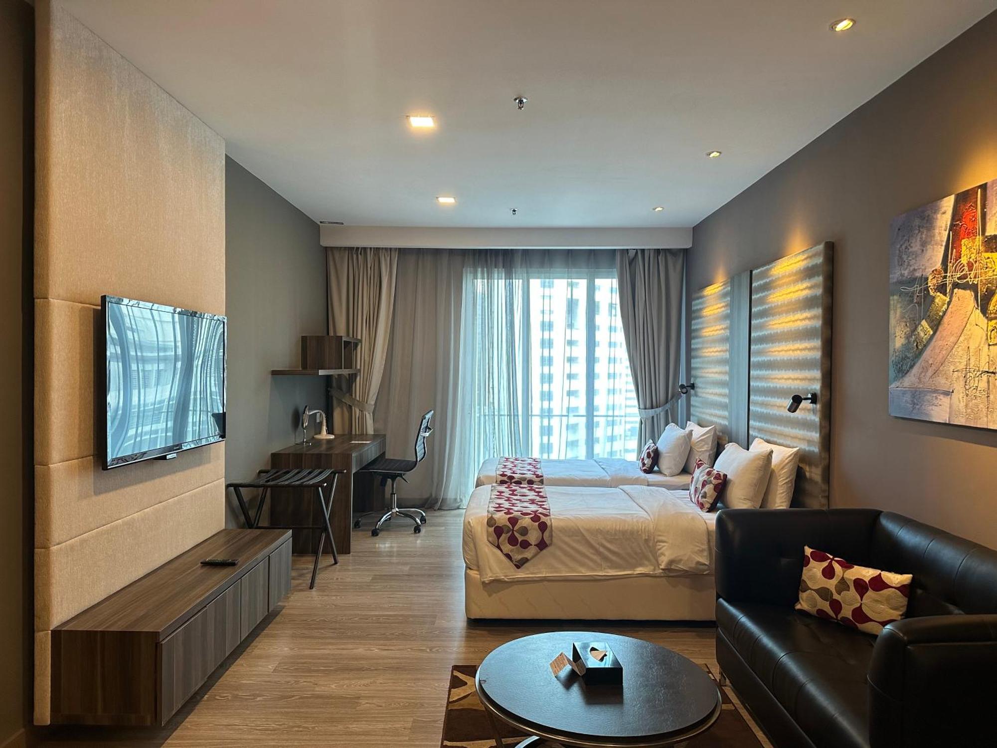 Ramada Suites By Wyndham Kuala Lumpur City Centre Esterno foto