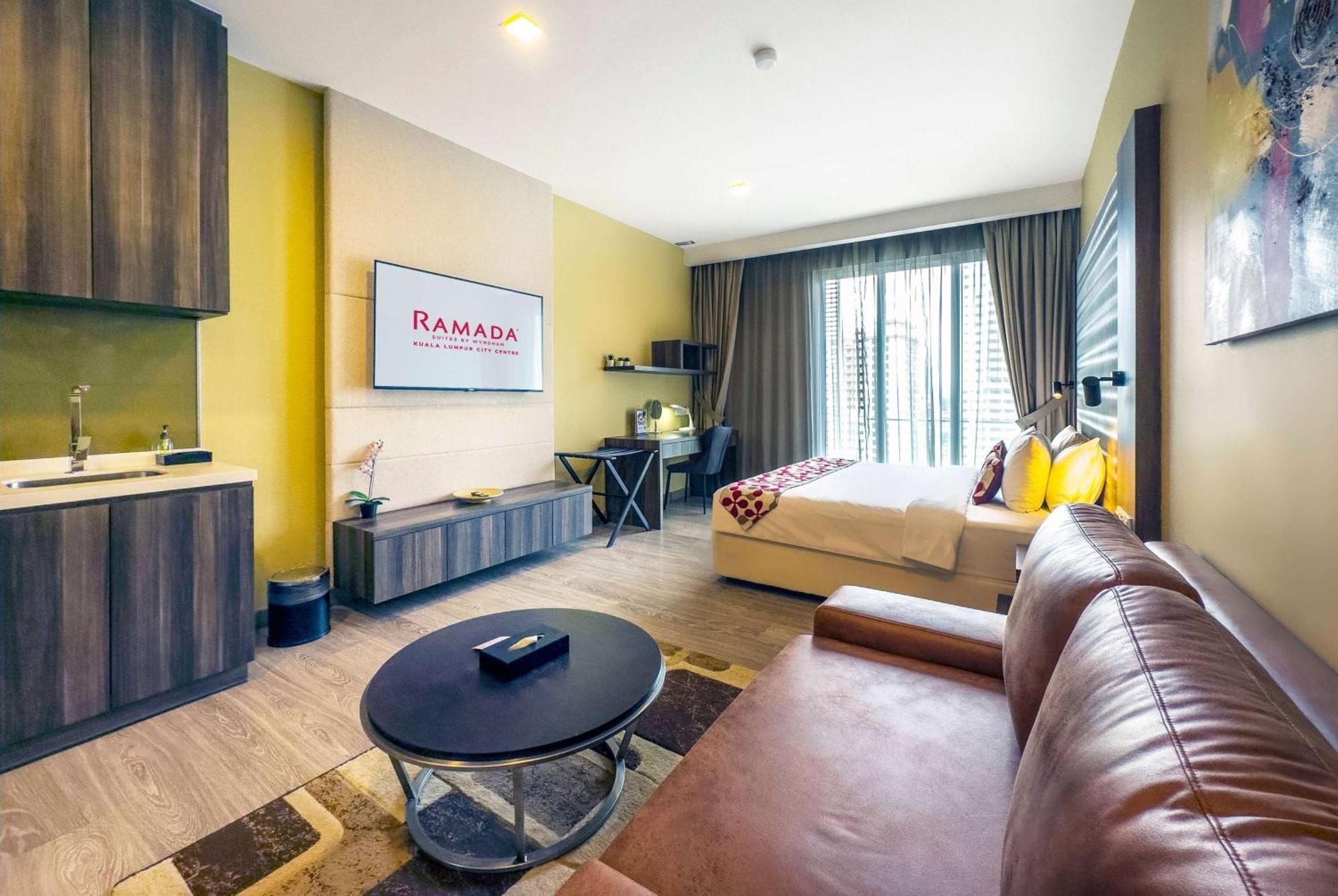 Ramada Suites By Wyndham Kuala Lumpur City Centre Esterno foto