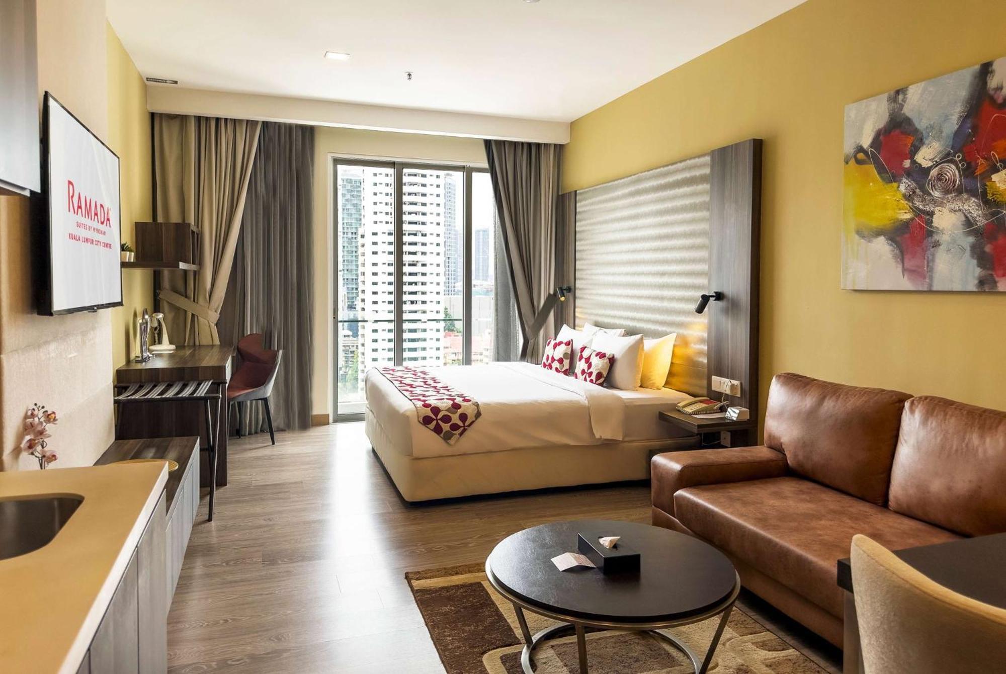Ramada Suites By Wyndham Kuala Lumpur City Centre Esterno foto