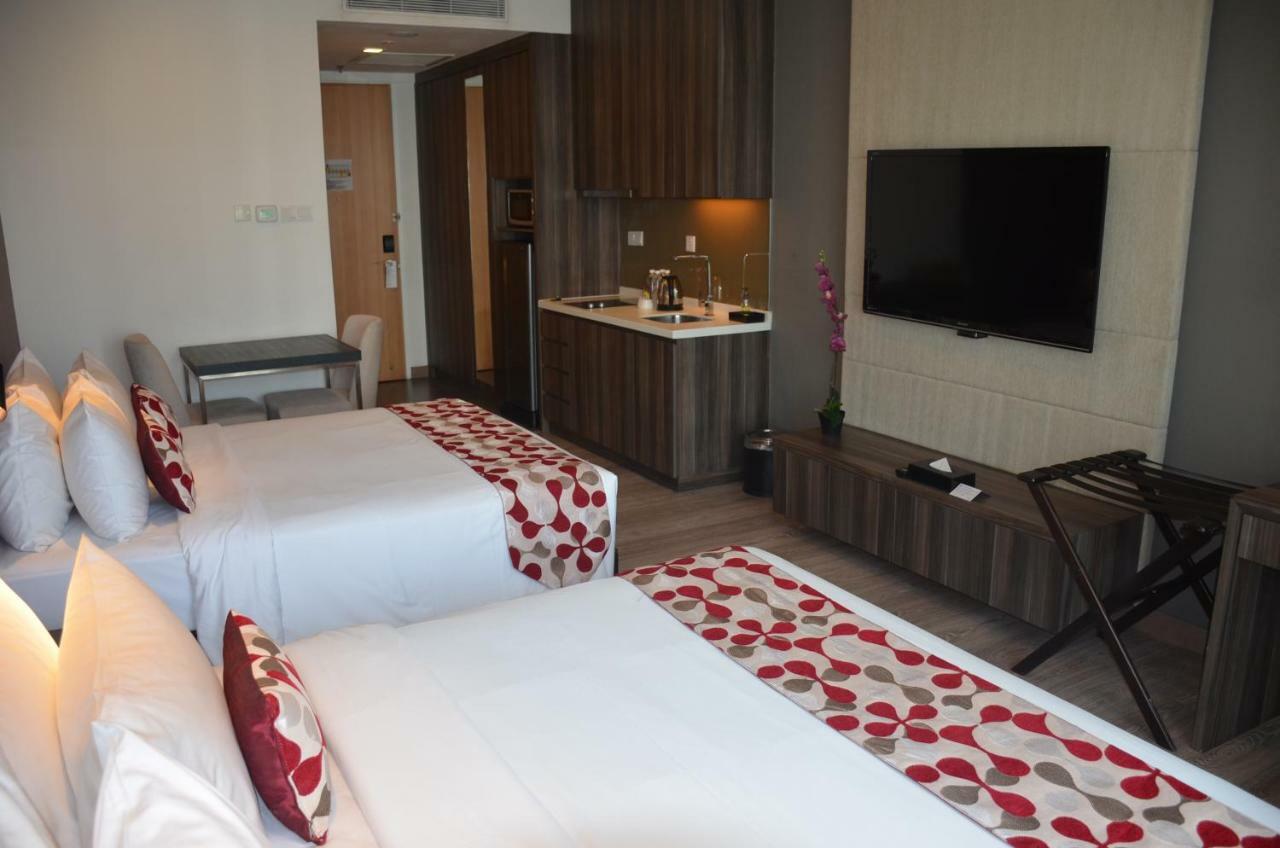 Ramada Suites By Wyndham Kuala Lumpur City Centre Esterno foto